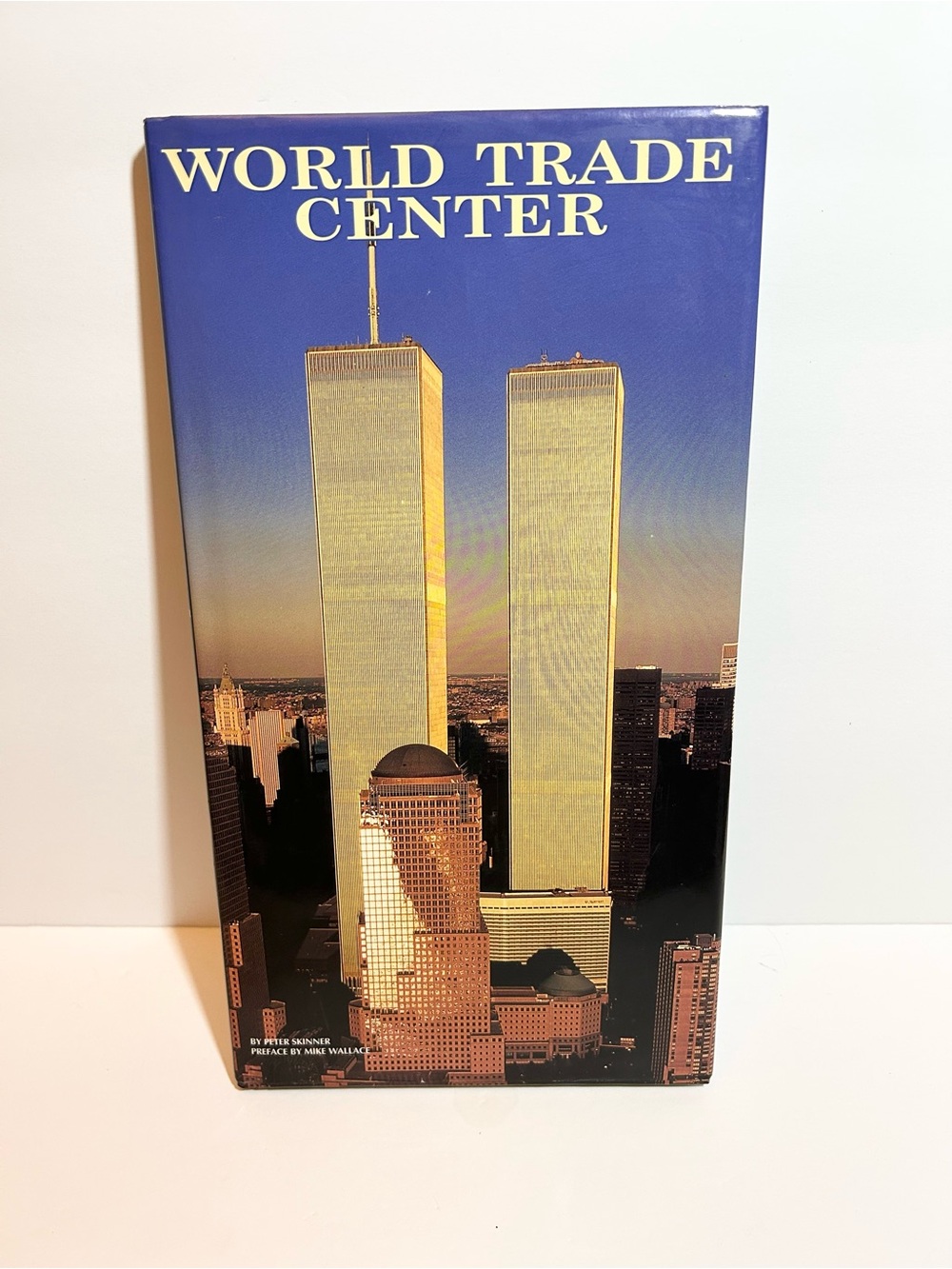 World Trade Center: The Giants That Defied the Sky - Hardcover - book